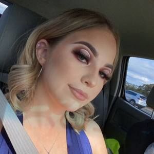 Meet your Posher, Mae